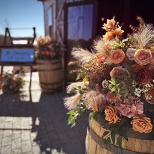 Elegant rustic wedding flower and decoration rental set for North Carolina weddings