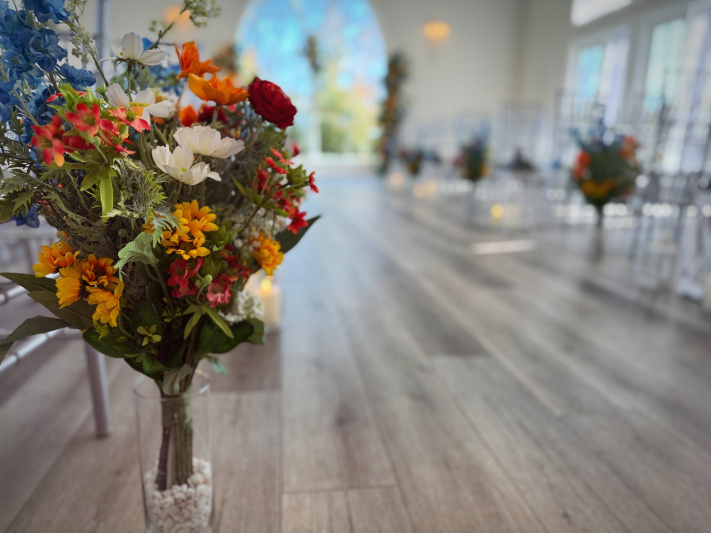 WR-Aisle-3 Wedding floral decoration rental set with vibrant colors